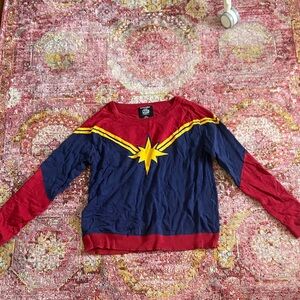 Women’s Superhero sweater captain marvel